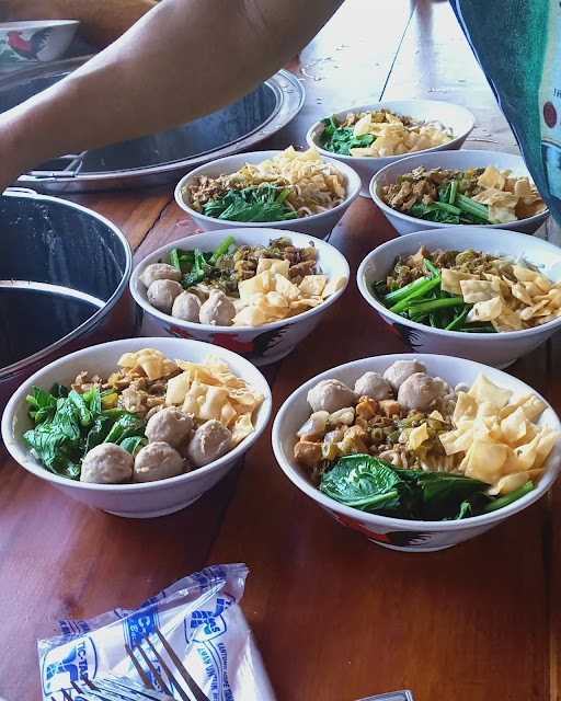 Omah Bakso & Mie Ayam Jawa 8