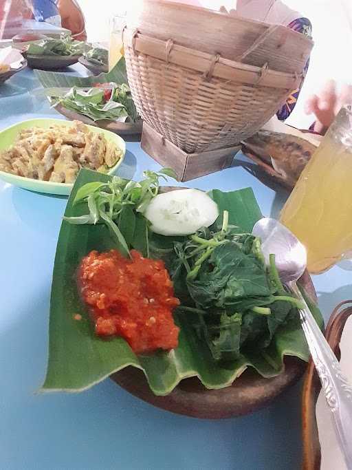 Warung Makan Bu Sri 10