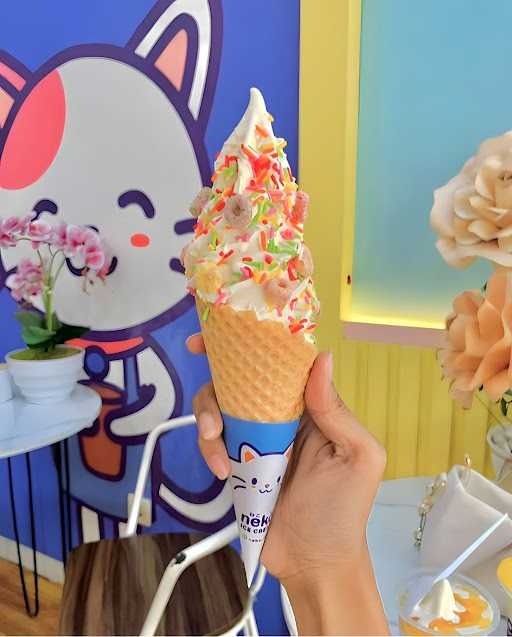 Neko Ice Cream Tuban 6