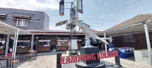 Kampung Kuliner Pujasera Energi 8