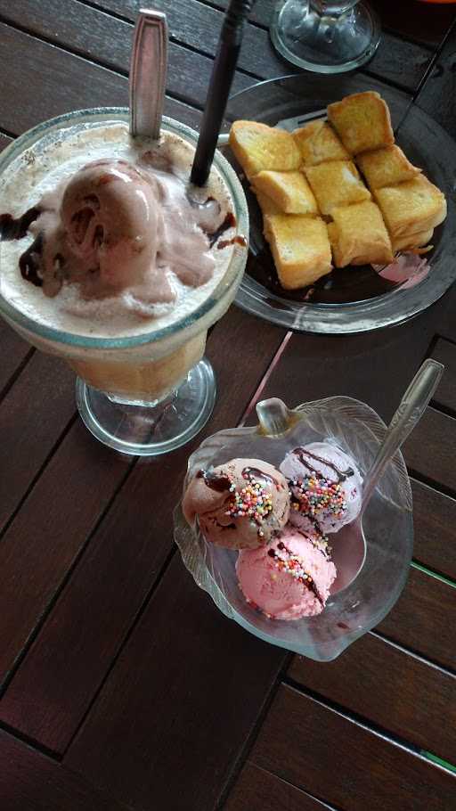 Ice Cream Ceria 10