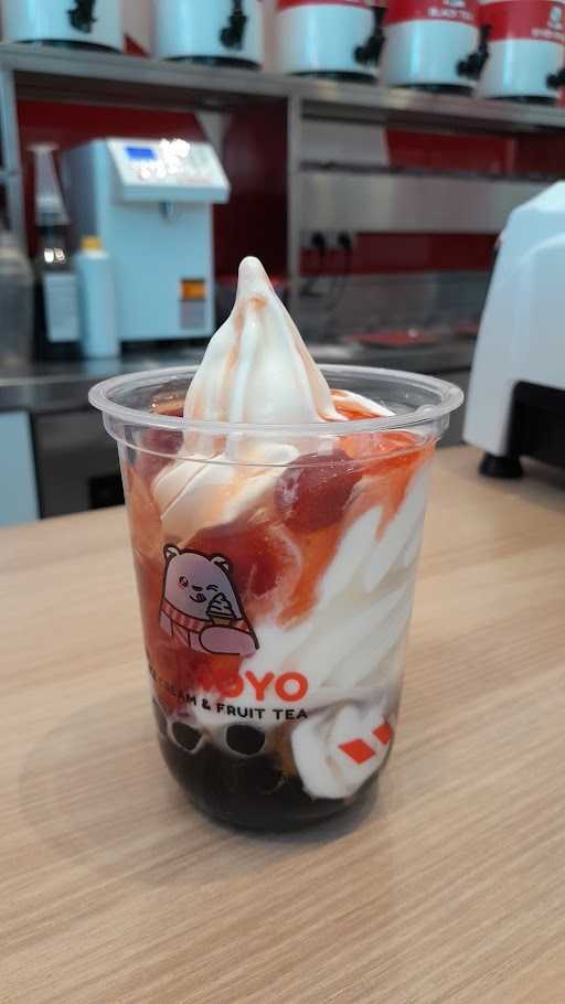 Momoyo Ice Cream & Fruit Tea Tulangan 7