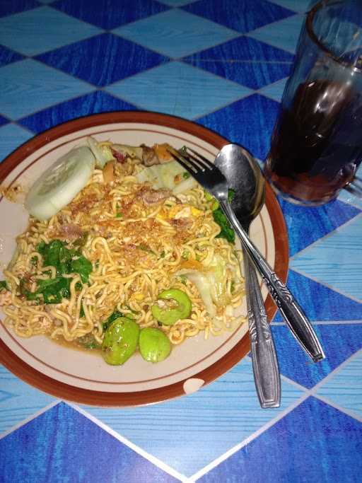 Nasi Goreng Goyang Lidah 4