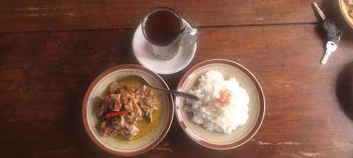 Soto Gentong Spesial Daging Sapi 7