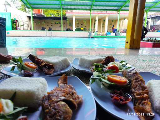 Umbul Asri Diner & Swimming Pool 10