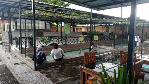 Umbul Asri Kolam Renang Dan Resto 6