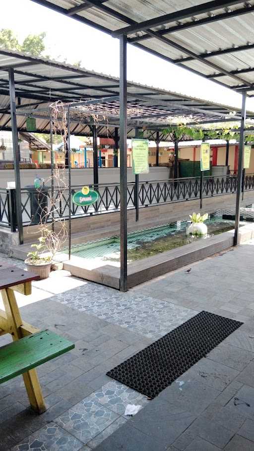 Umbul Asri Kolam Renang Dan Resto 5