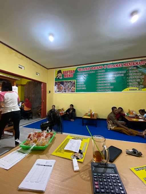 Warung Bakso Mie Ayam Mbah Buyut 4