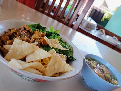 Rumah Bakso Rusuk Solo Balapan 3 6