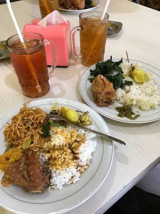 Rumah Makan Padang Murah 9