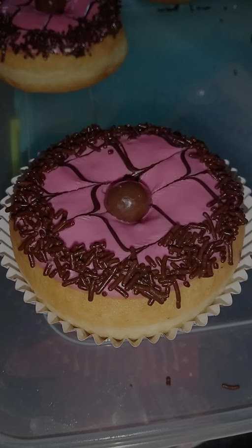 Donat Naen 2