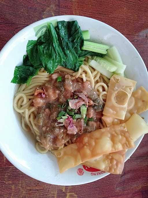 Bakso & Mie Ayam Yummy 9