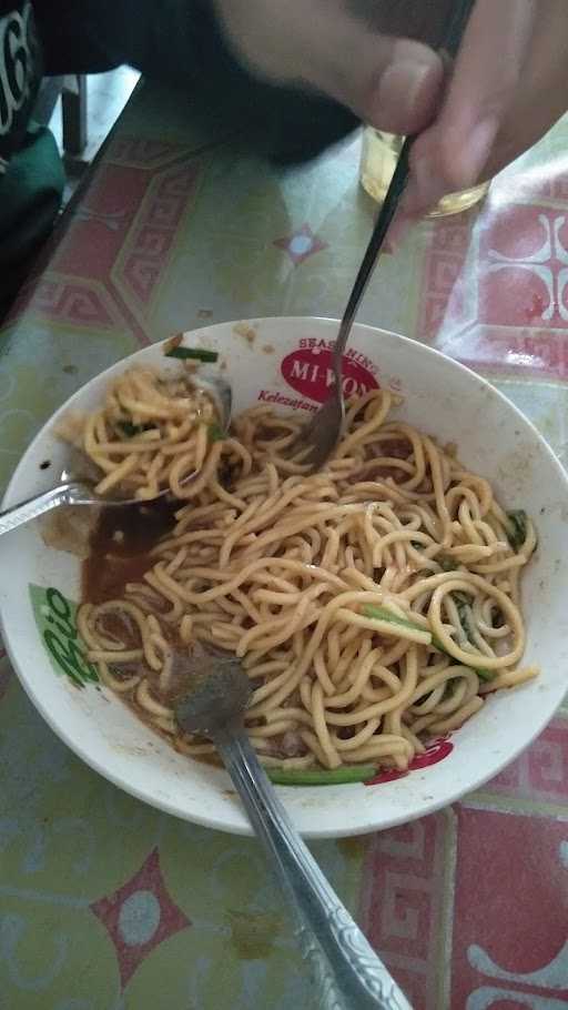 Mie Ayam & Bakso Solo 3