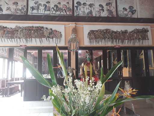 Tumpang Inggil Restaurant 8