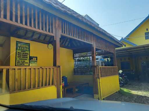 Warung Nasi Kuning 9