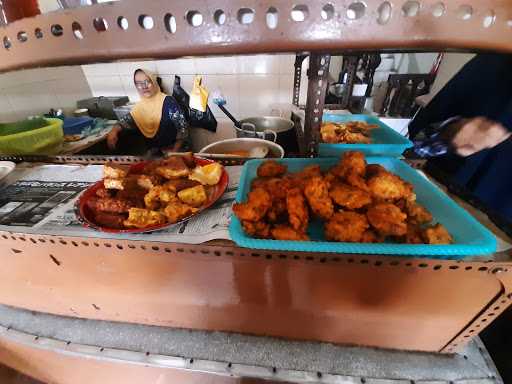 Warung Pecel Kebonsari Bu Tutik 9