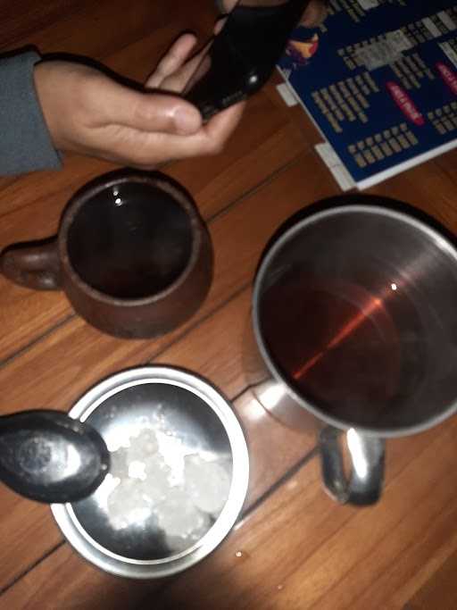 Kali Bawang Angkringan & Coffee 2