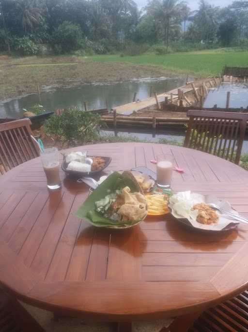 Kali Bawang Angkringan & Coffee 5