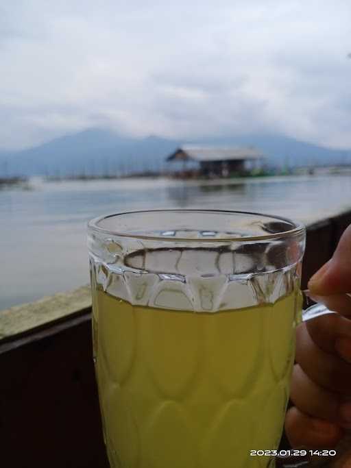 Warung Apung Ikan Bakar Bu Sumarti 7