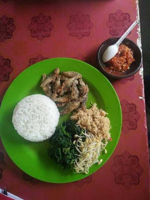 Warung Gudangan & Soto Bu Siti 8