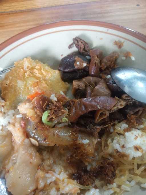 Warung Makan Suratmi 10