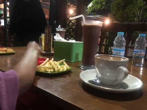 Cafe Raja 1