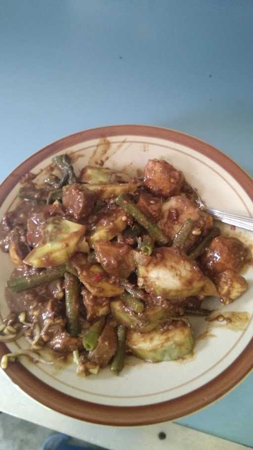 Warung Rujak Cingur Mak Lik 1