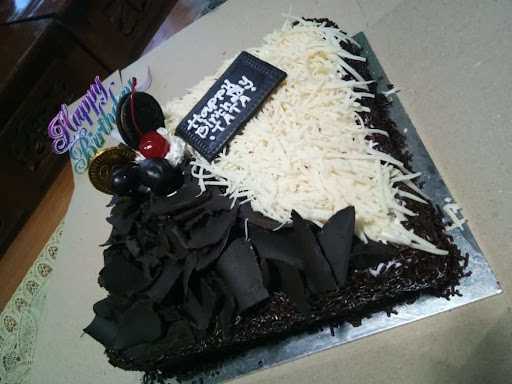 Aqila Cake 1