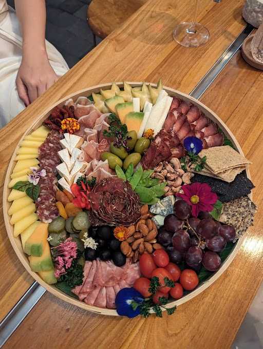 Belle Wine Bar & Grazing Boards 1