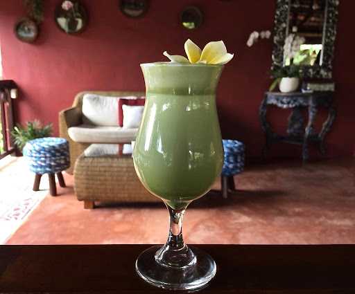 Blend Cafe Ubud 9