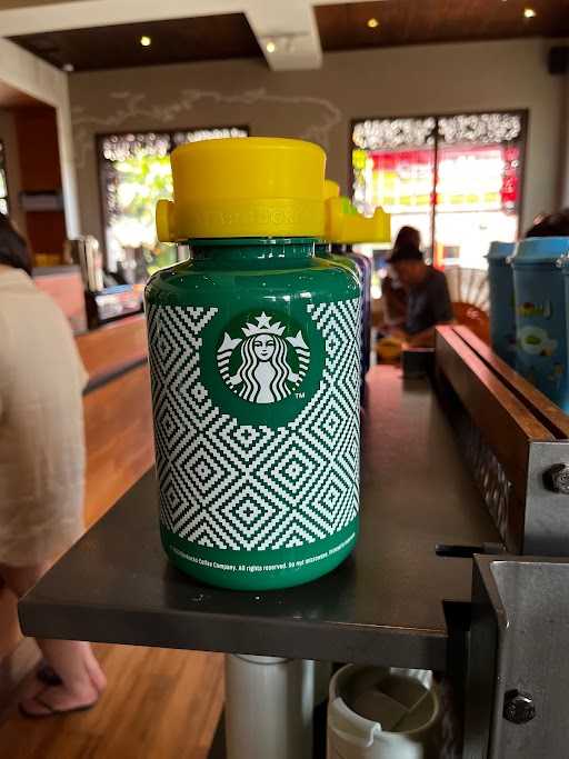 Starbucks - Ubud 9