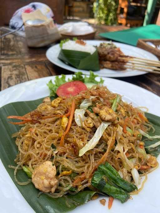 Gulai & Sate Babi Pakdebogel (Spesial Gulai Kikil & Balung Babi) 7