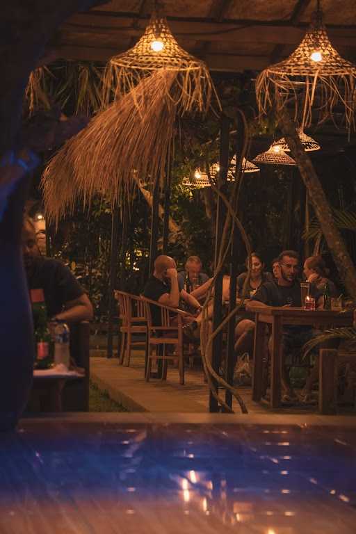 Lokal Bar Ubud 10