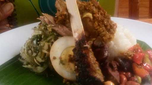 Nasi Ayam Betutu Kedewatan Ibu Adnyani 2