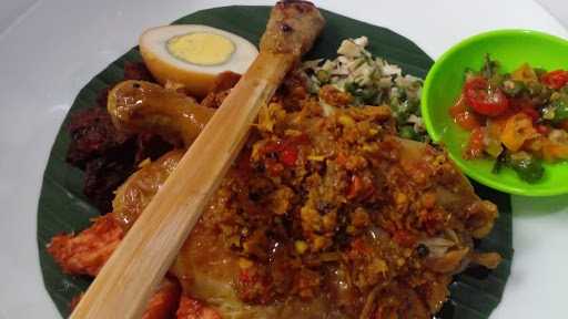 Nasi Ayam Betutu Kedewatan Ibu Adnyani 6