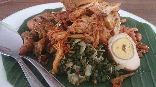 Nasi Ayam Kedewatan Ibu Agung 2