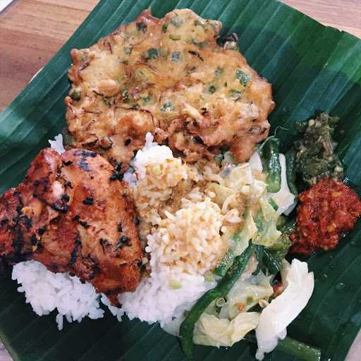 Puteri Minang Padang Food 6