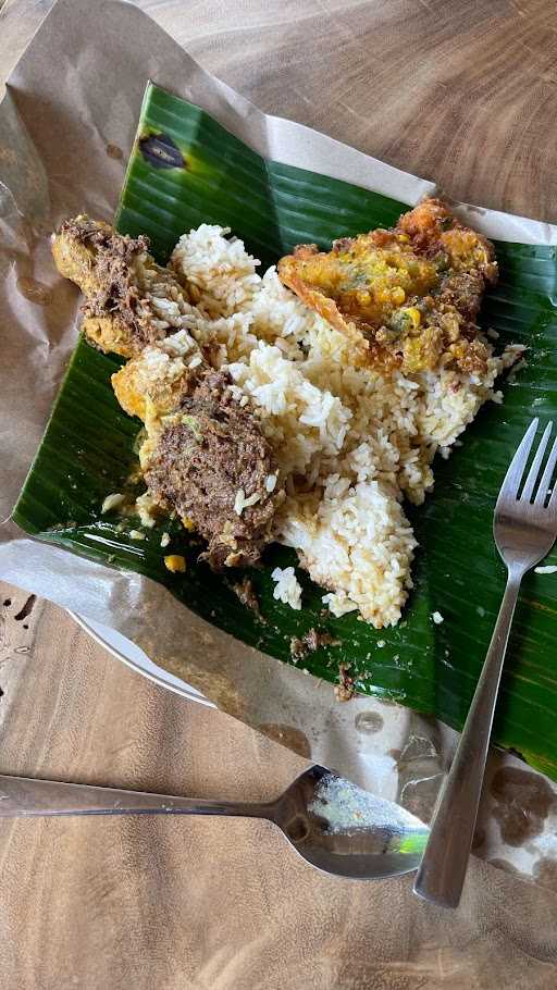 Rumah Makan Masakan Padang Pitopang Jaya 10