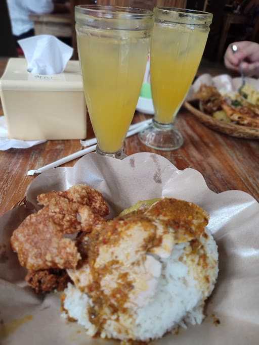 Warung Babi Guling Ibu Oka 1 1