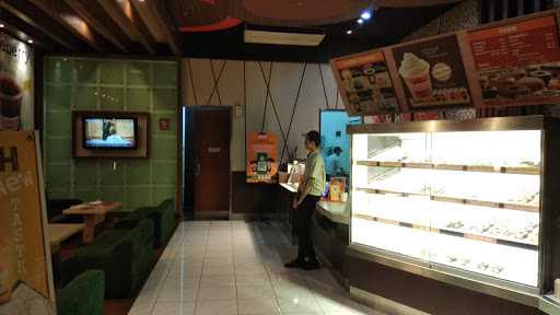 Dunkin Donuts 6