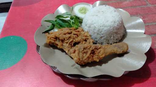 Ayam Penyet & Panggang Depot Bawakaraeng 5