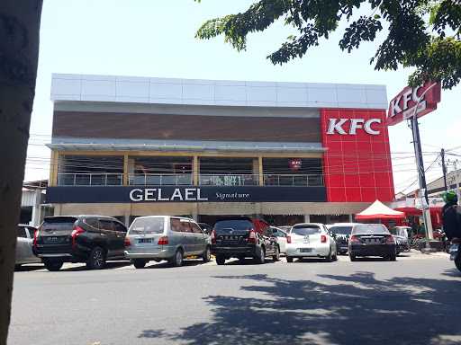 KFC - Gelael Hasanuddin Ujung Pandang 1