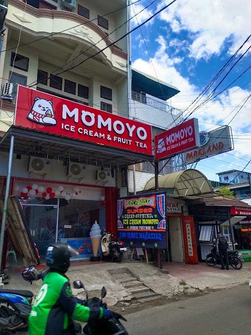 Momoyo Sungai Pareman 2