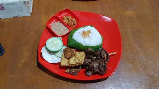 Nasi Uduk Hasanuddin 4