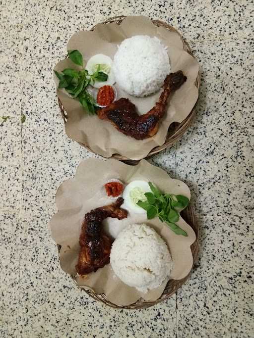 Warung Ayam Ungkep 1