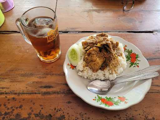 Warung Ayam Pedas Bu Tun 7