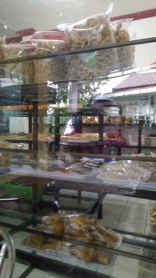 Ratna Snack (Cake & Bakery) 7