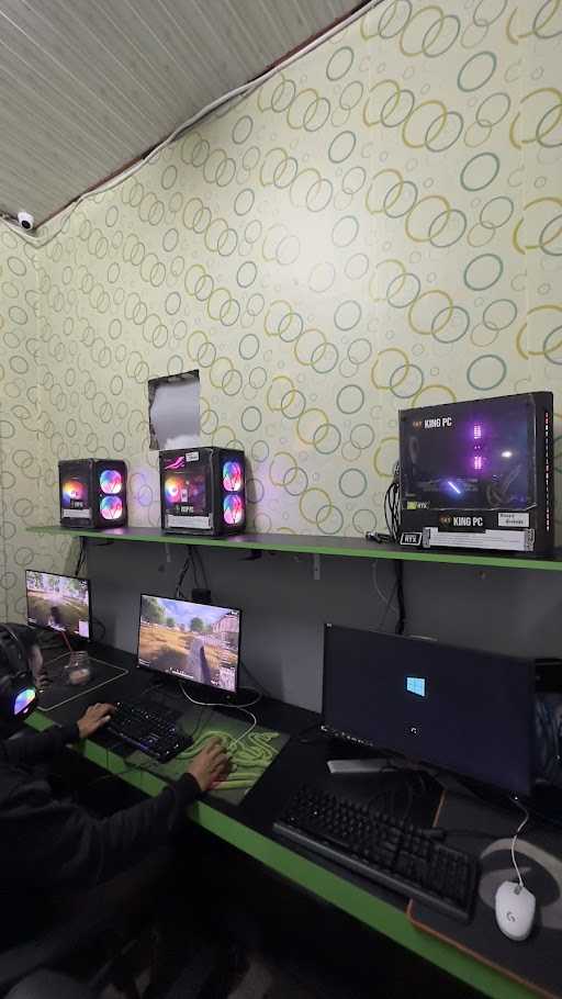 D'Sternet Esport Arena & Warnet 24 Jam Warmindo Coffe Icafe Internet Gamecenter Game Online Skyland 10