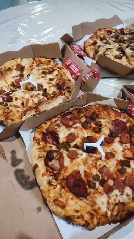 Domino'S Pizza 9