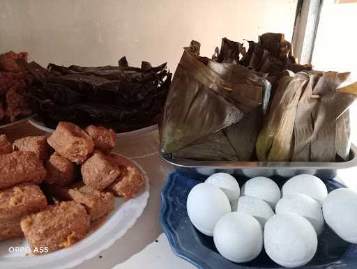 Warung Makan Bu Tutik (Pasar Usg 1 Ungaran) 2